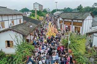 华莱士防下CJ最后一攻！霍姆格伦：他印证了自己是高水平的防守者